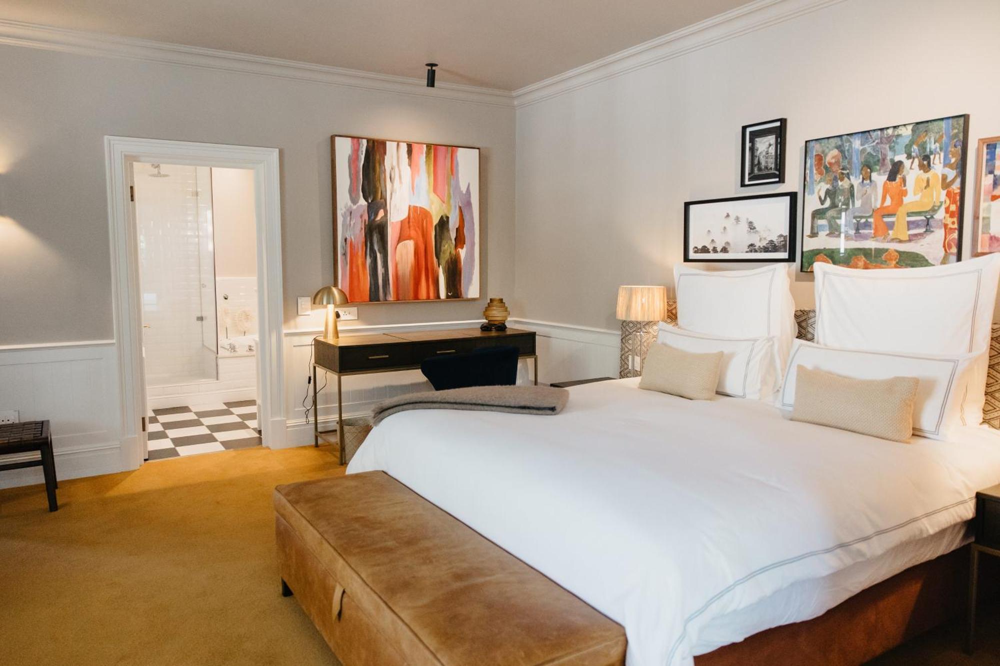 Superior King Room